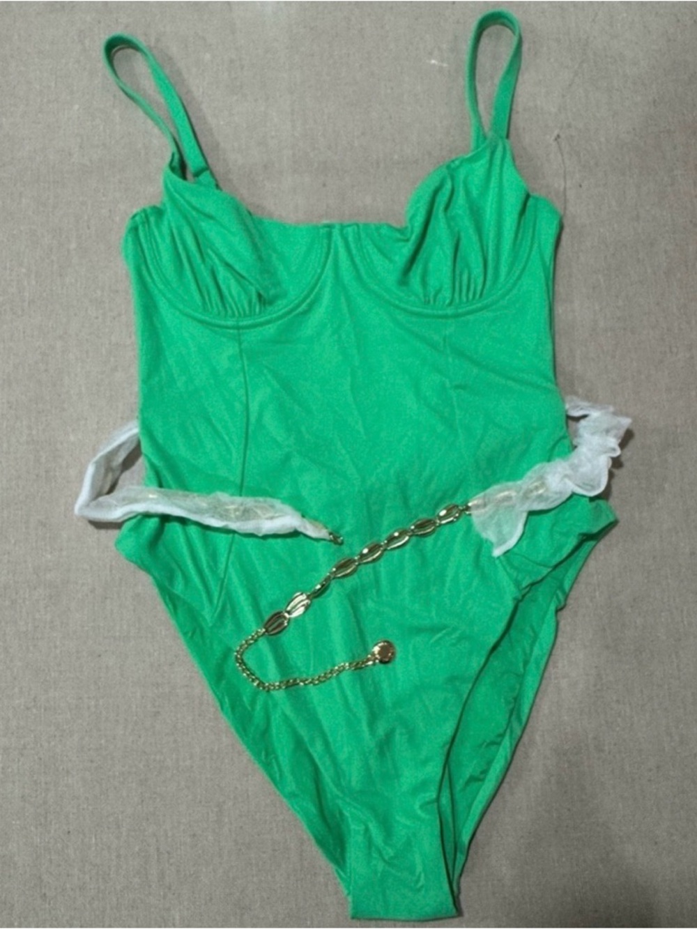 NWT WeWoreWhat Danielle Bernstein Green One-Piece with Gold Chain - Picture 3 of 6